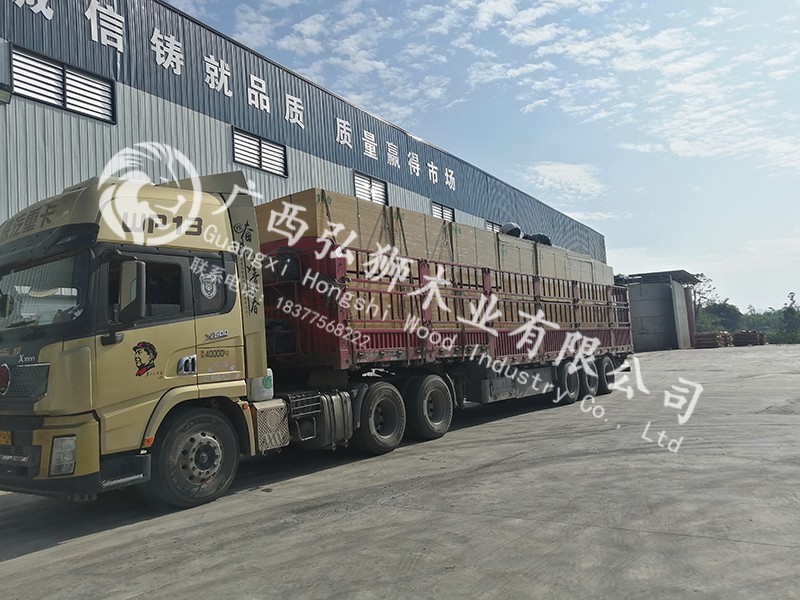 建筑模板發往新疆